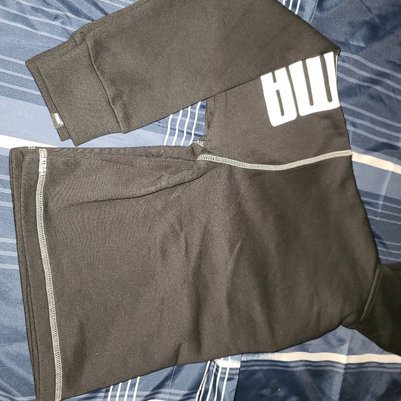 Puma Sweater - Picture 5 of 15